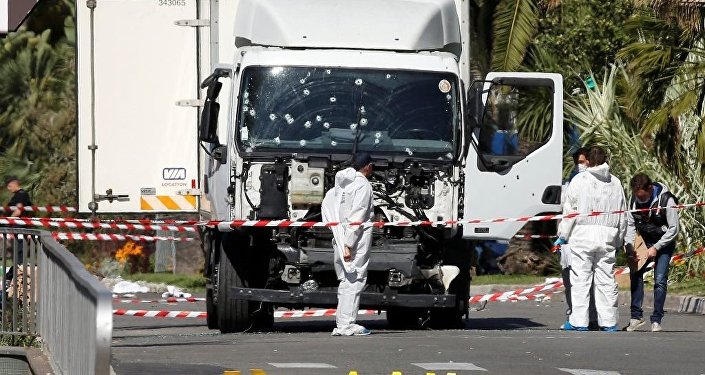 Fransa-Nice-Kamyon-Terör-Saldırısı-Haberler (6)