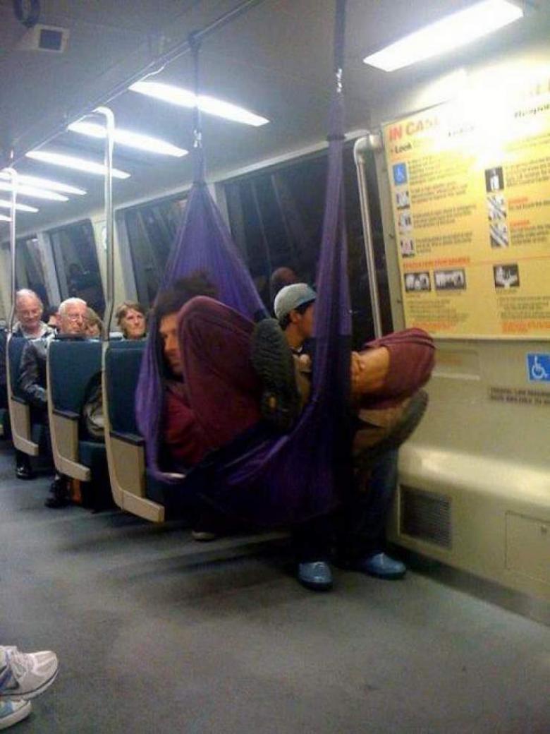 metroda ilginÃ§ tuhaf garip insanlar ve gÃ¶rÃ¼ntÃ¼ler